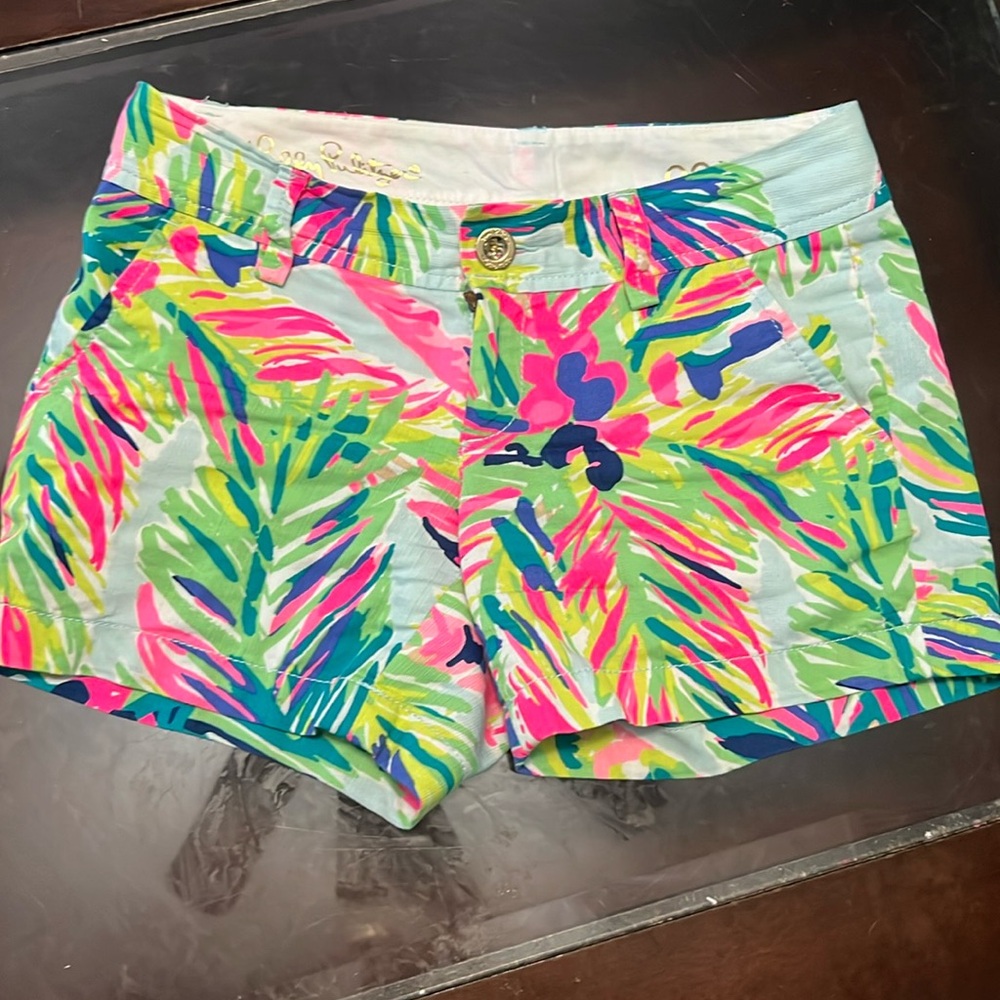 Lilly Pulitzer Island Time Callahan shorts size 00 - Picture 1 of 1